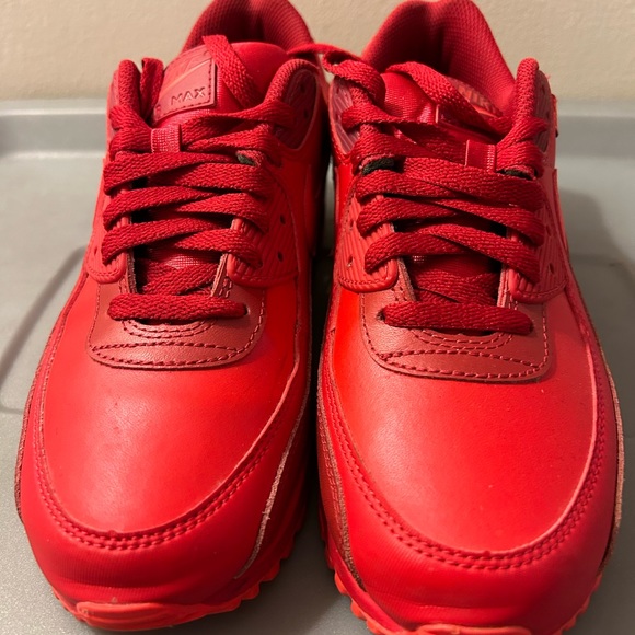 Red Nike Air Max 90 Men's Shoe	
Size M 8 / W 9.5 - Picture 4 of 6